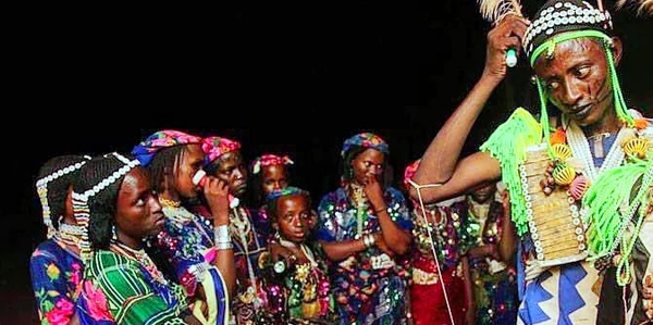 Nuit en campement nomade avec le peuple Peul Mbororo