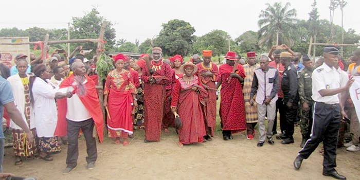 Rencontre et audience avec le Roi Makoko du peuple Teke